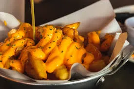 بطاطا مع جبنة تشيدر